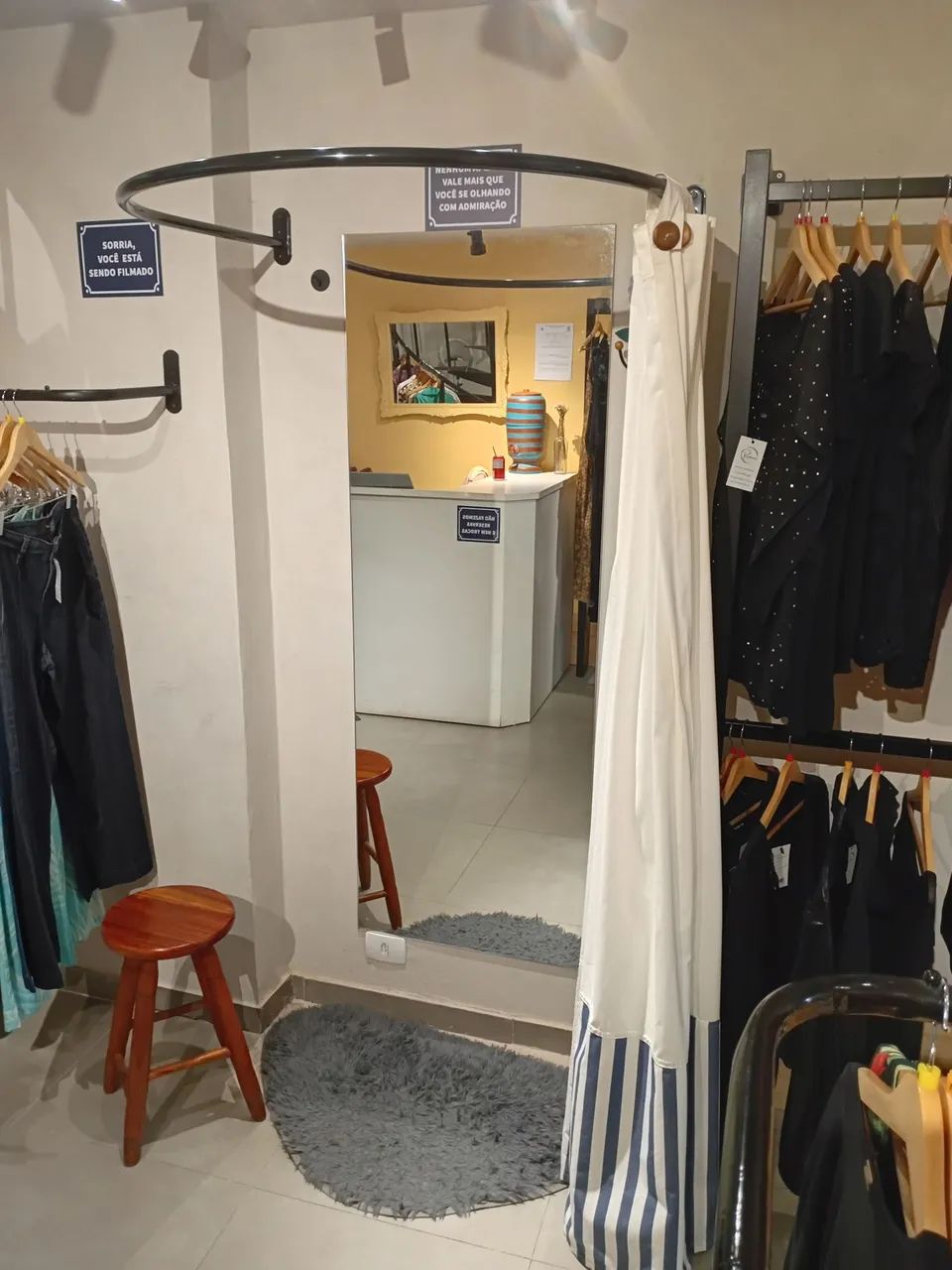 2 Aros e 2 cortinas de provador - Foto 2
