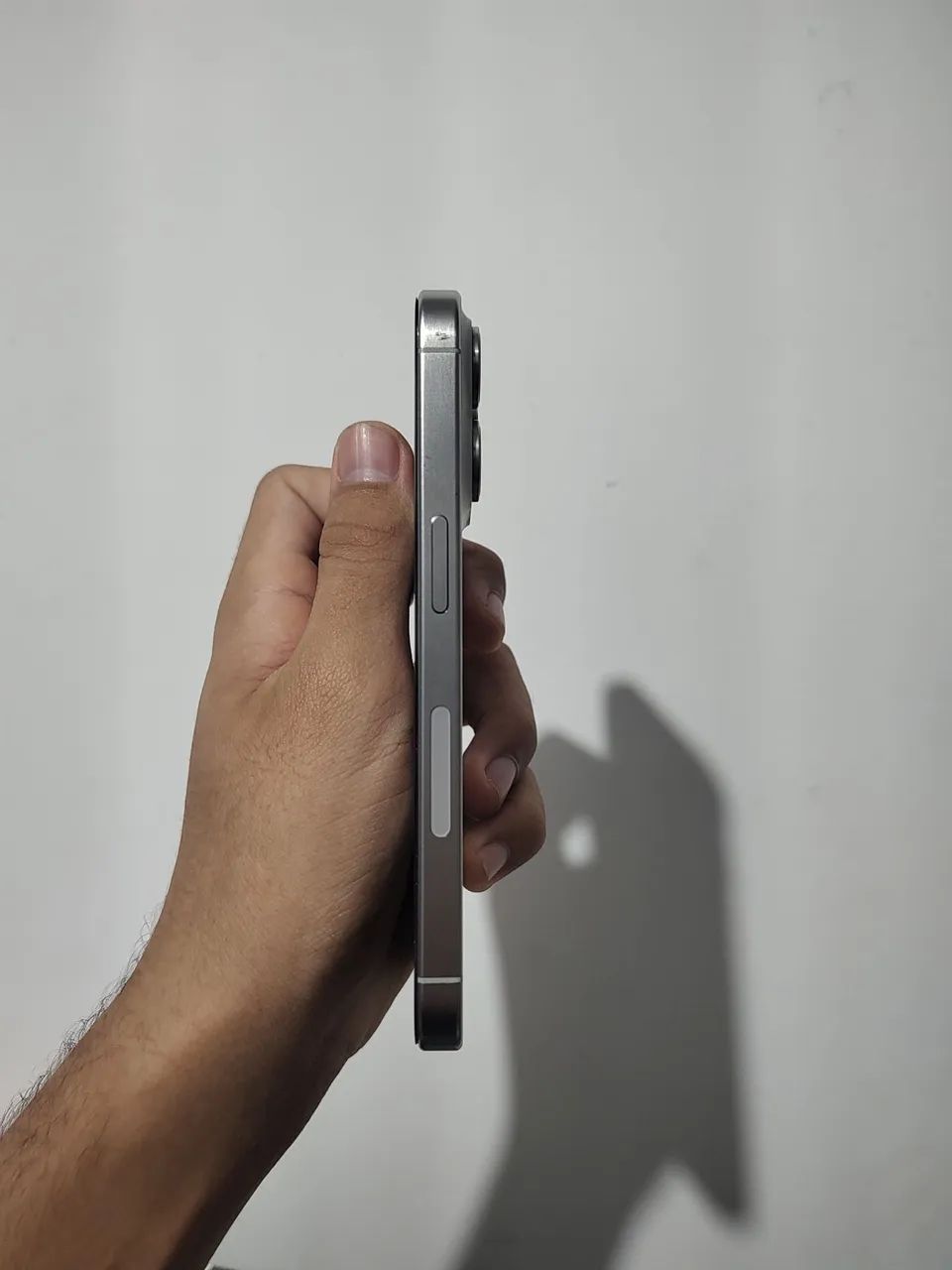 iPhone 15 pro, pra vender logo  - Foto 3
