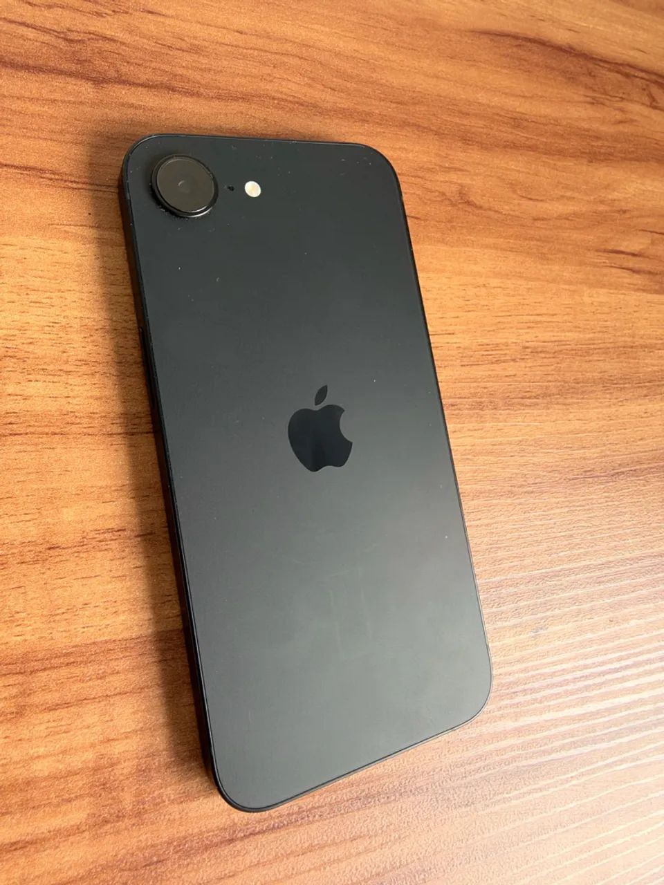 iPhone 16e - Novíssimo  - Foto 4