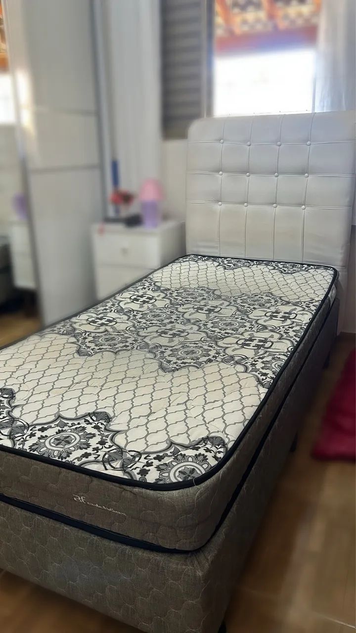 Cama box de solteiro com cabeceira