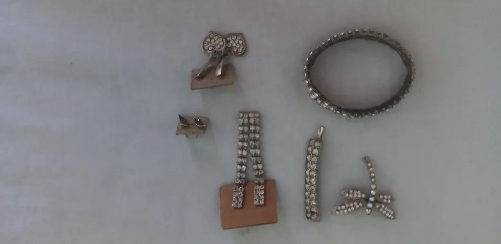 Colares, brincos e pulseiras Vintage.  - Foto 5