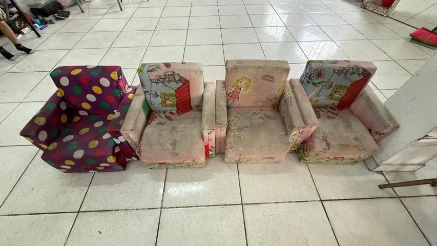 KIT 4 POLTRONA INFANTIL - USADAS - Foto 4