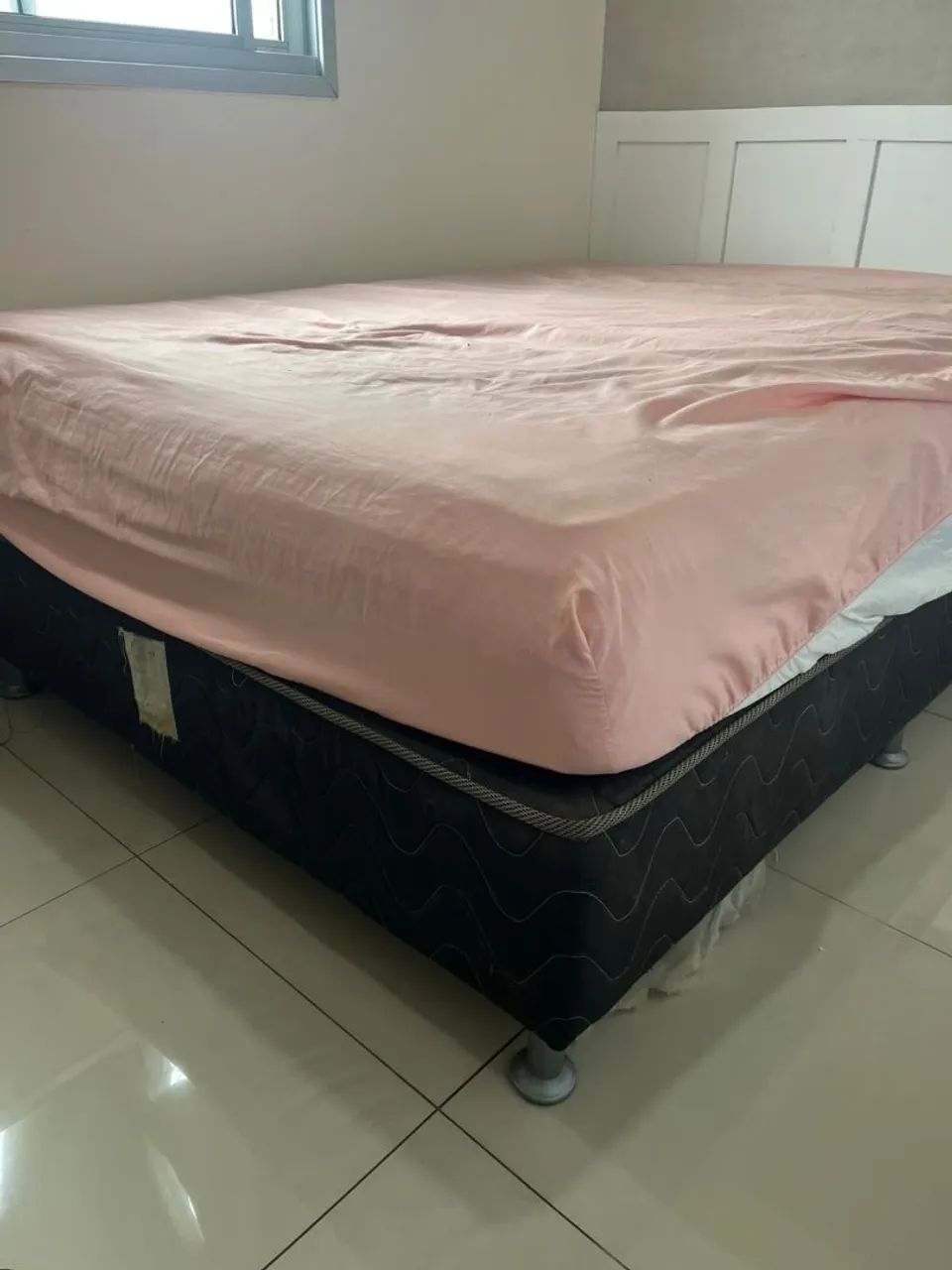 Vendo cama box casal usado em bom estado - Foto 2
