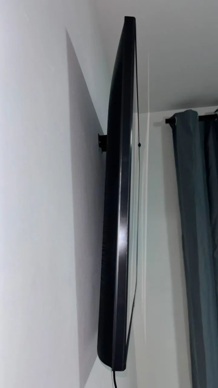 TV Samsung 43" AU7700 - Foto 4