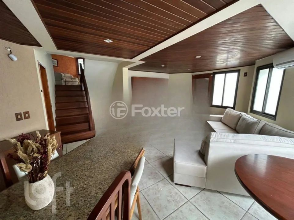 Casa à venda Rua Camilo Silveira de Souza, Capoeiras - Florianópolis