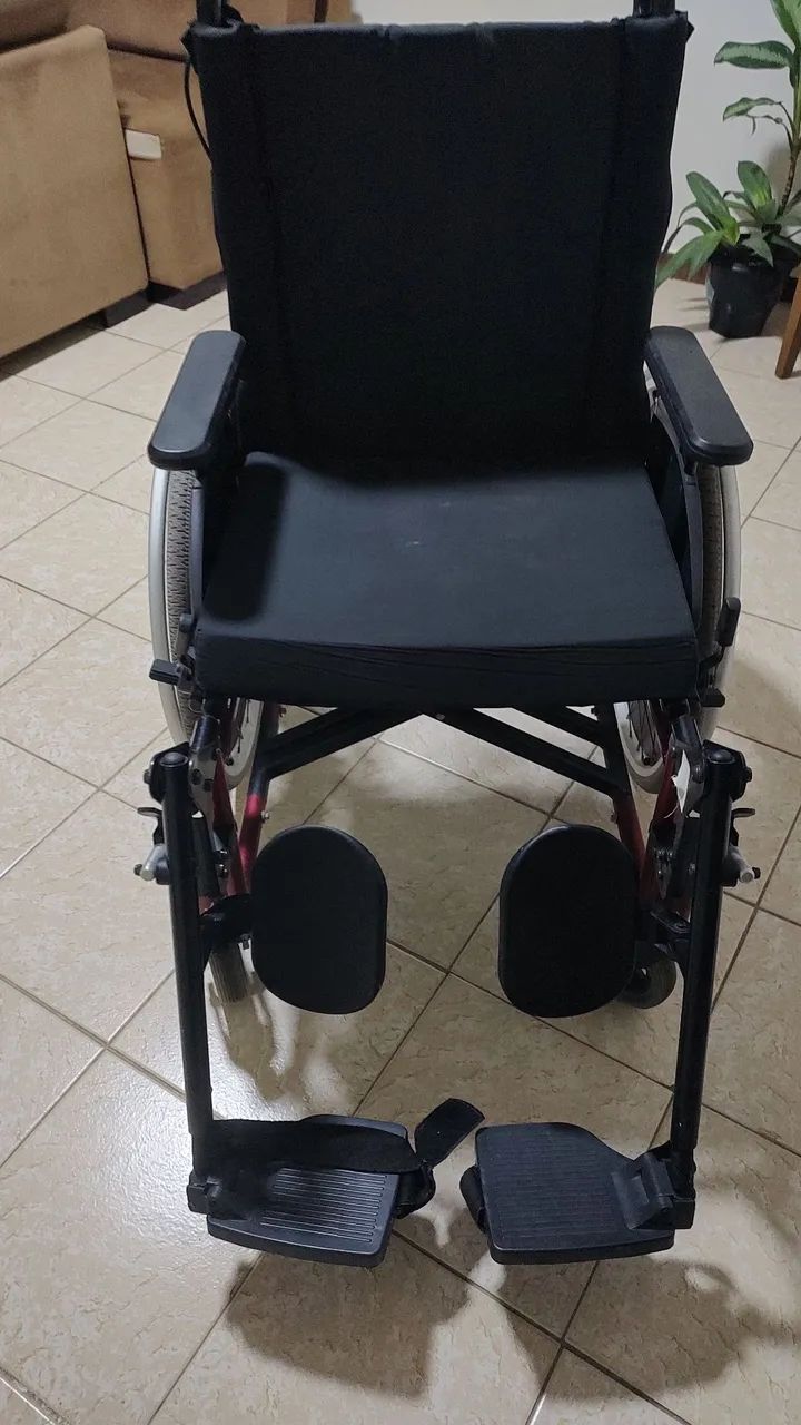 VENDO CADEIRA ORTOMOBIL