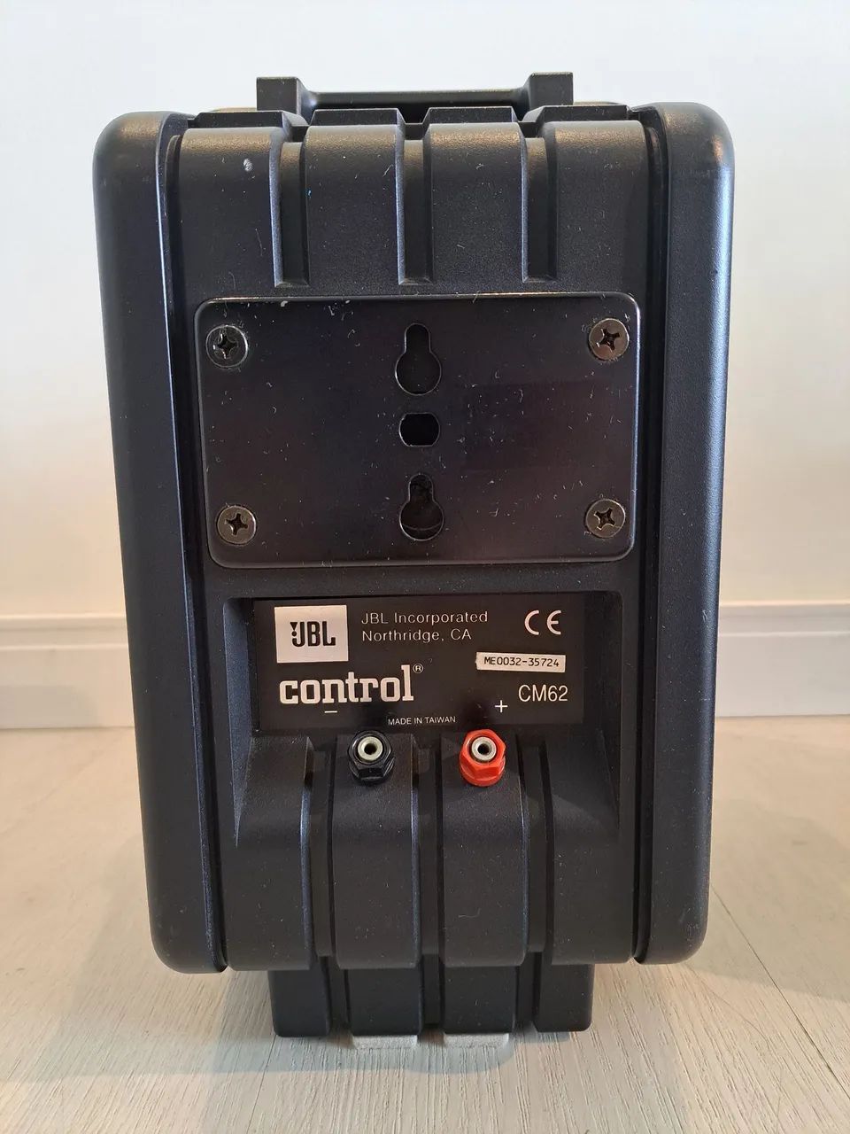 Par de Caixas de Som JBL Control CM62 - Foto 4
