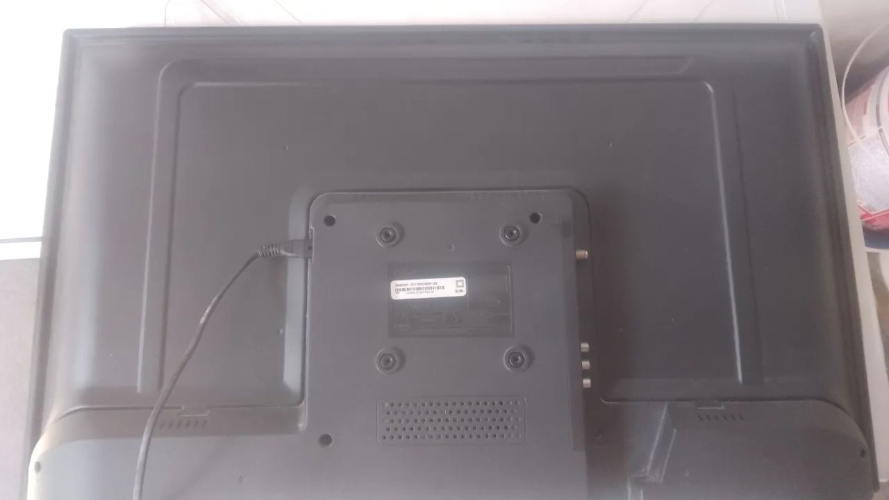 Tv com defeito  - Foto 4