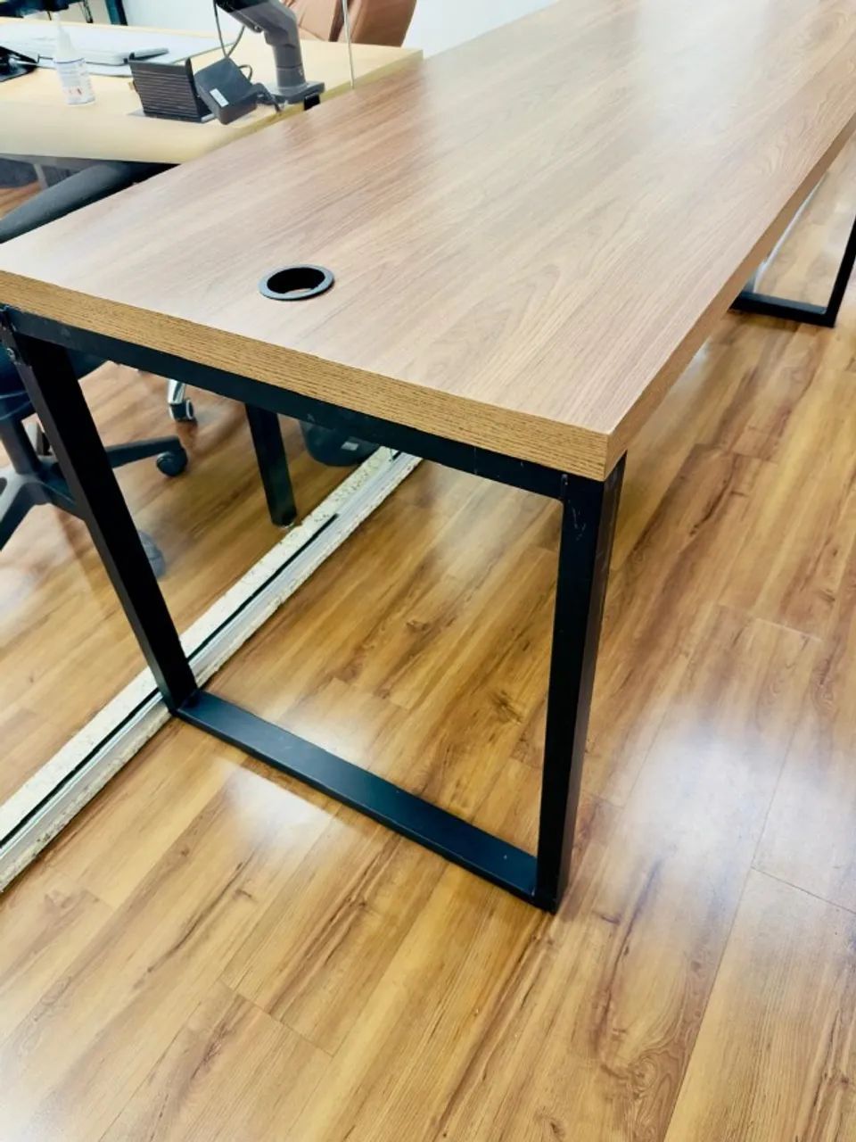 Mesa retangular de escritório - Foto 2