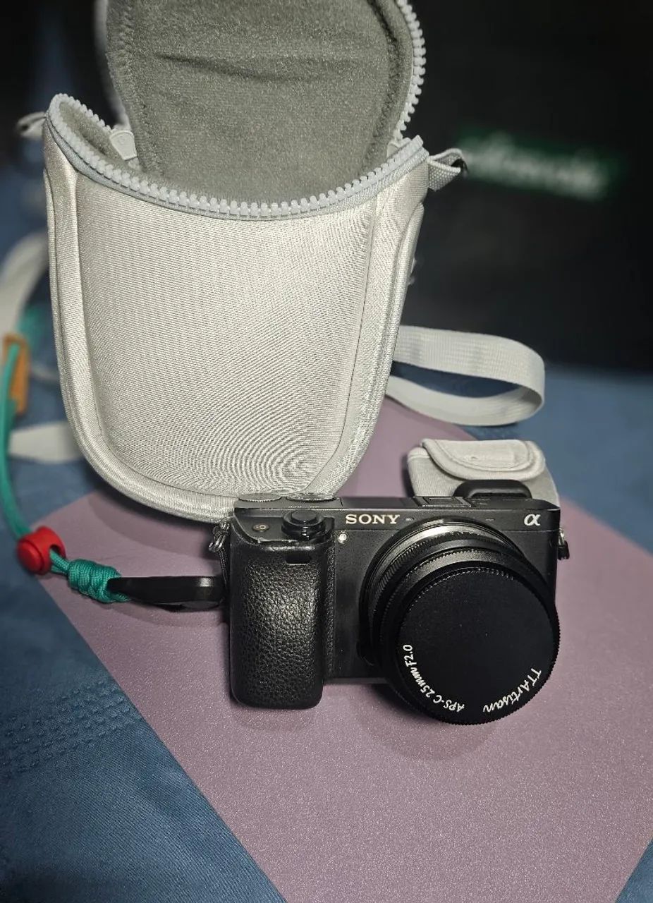 Kit Camera Sony a6300 4K + Lente 25mm f2.0 + Cage e Acessorios