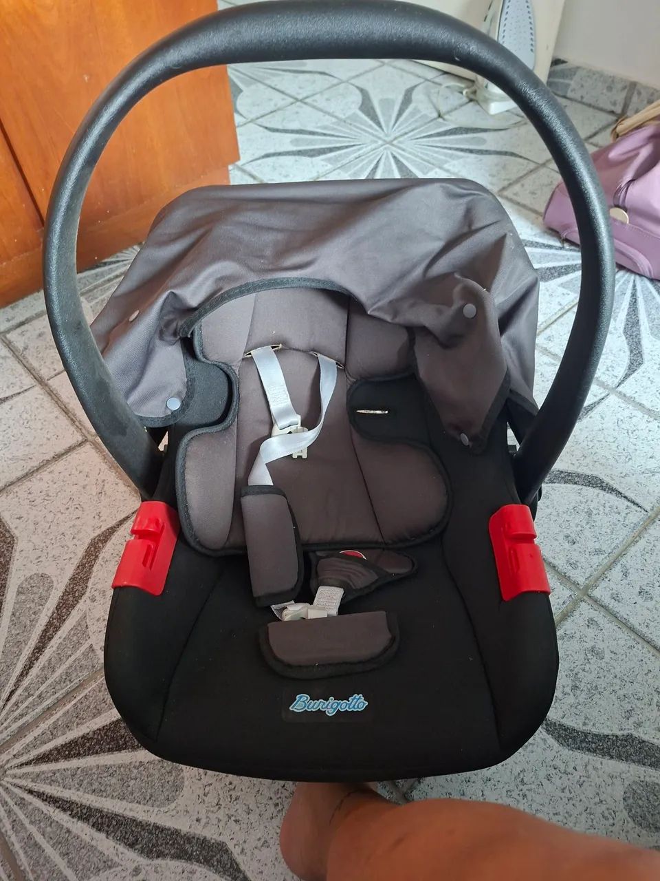 Carrinho de Bebê e bebê conforto - AT6K -Burigotto