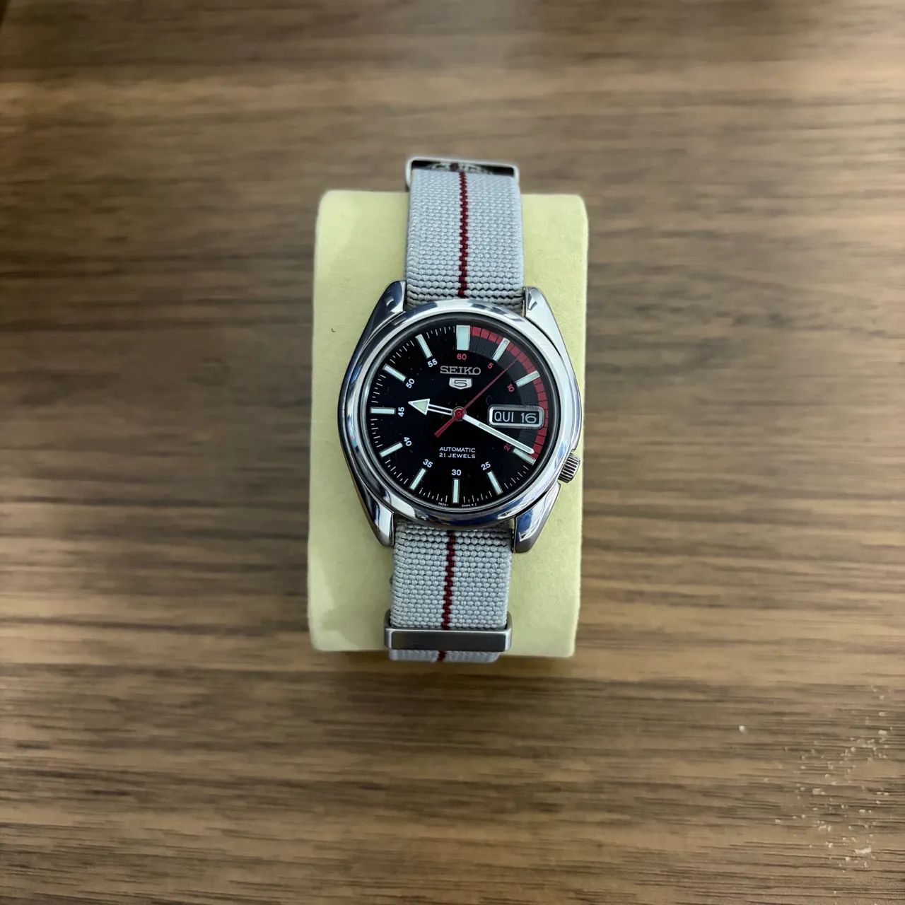 Seiko 5 SNK
