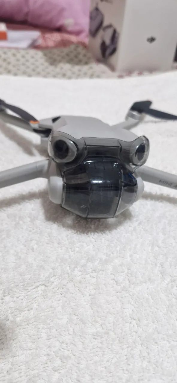 PARA SAIR LOGO. Drone DJI mini 4 pro + controle sem tela/ está zerado. . - Foto 2