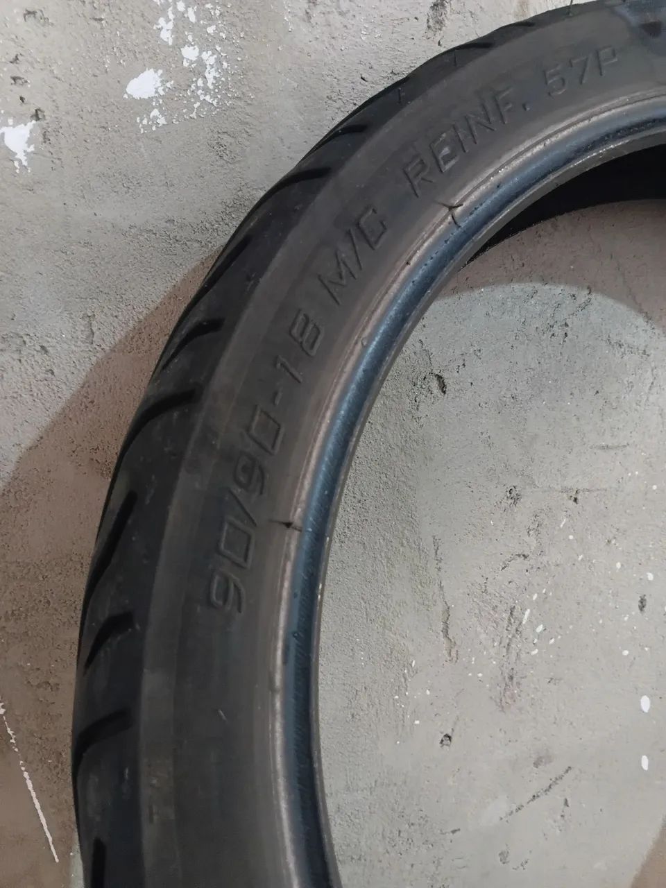 Pneu seminovo - Foto 2