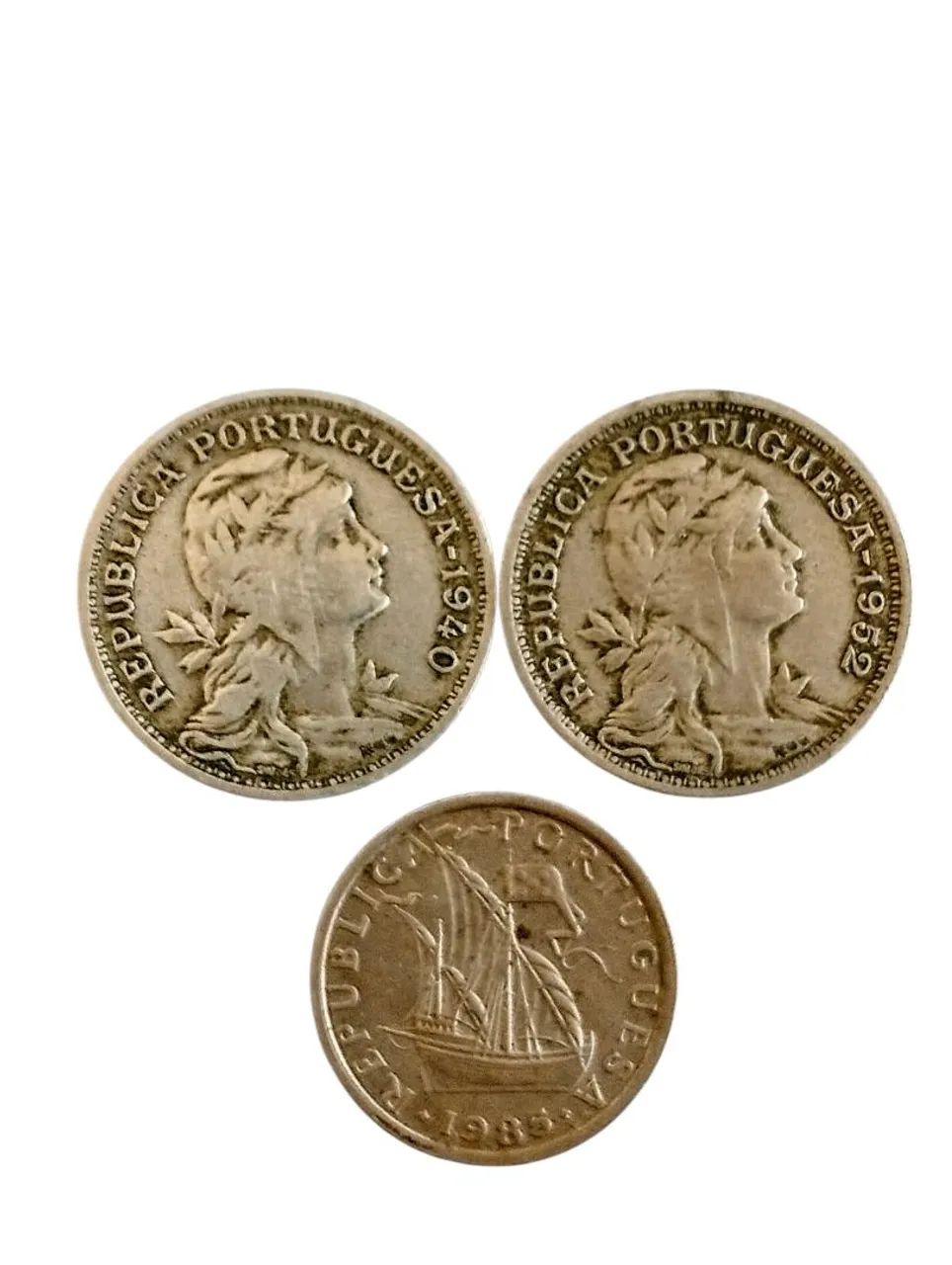 3 moedas antigas portuguesas - Foto 2