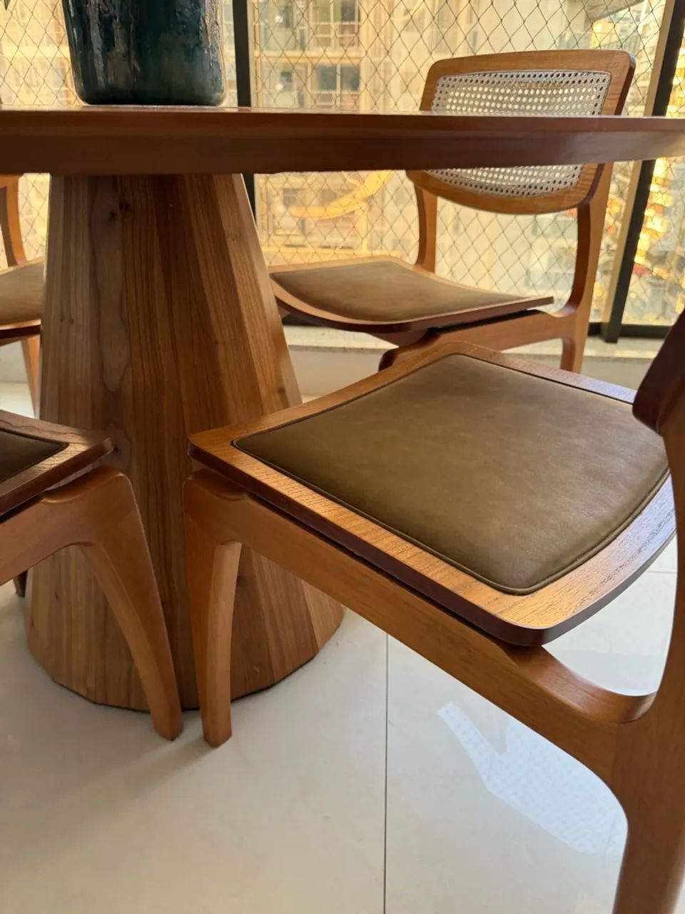 Mesa de jantar madeira  - Foto 4