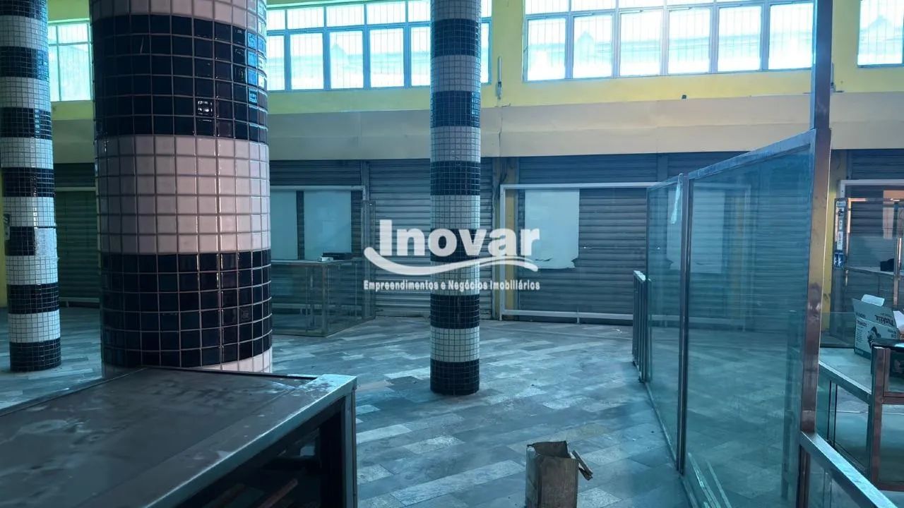 Lojão com aproximadamente 365m² de esquina em centro comercial - Foto 3