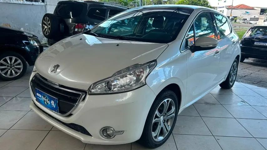Peugeot 208 2015