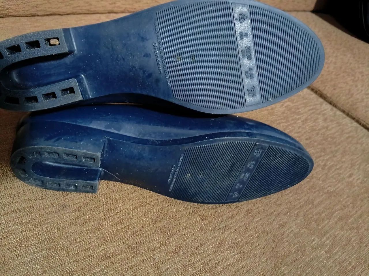 bota de borracha Grendene 39 nova nunca usada - Foto 3