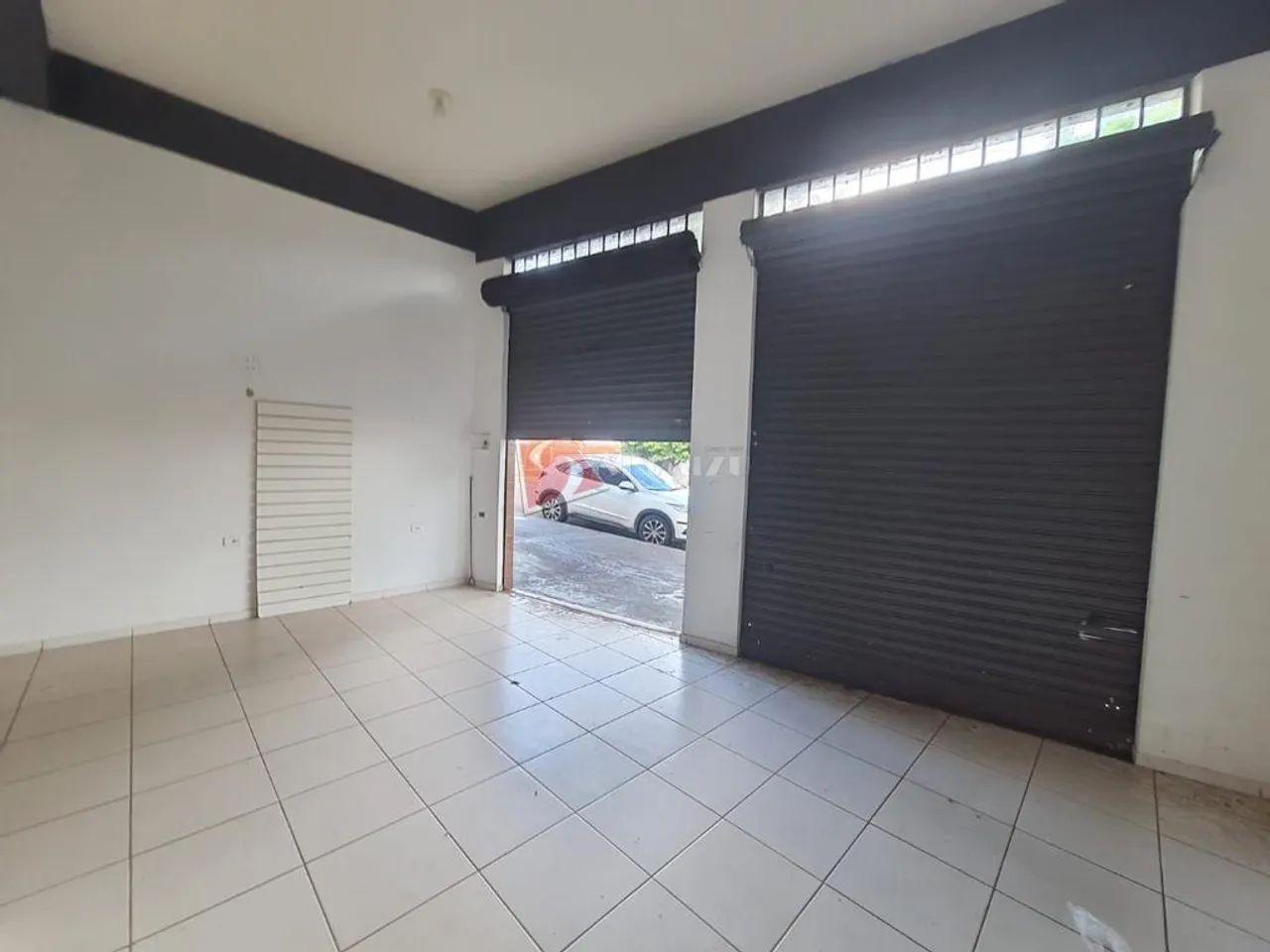Salão para alugar em Maringá, Conjunto Habitacional Requião, com 45 m² - Foto 3