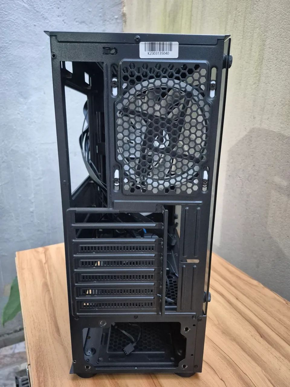 Gabinete Montech + Controladora RGB Rise Mode - Foto 3