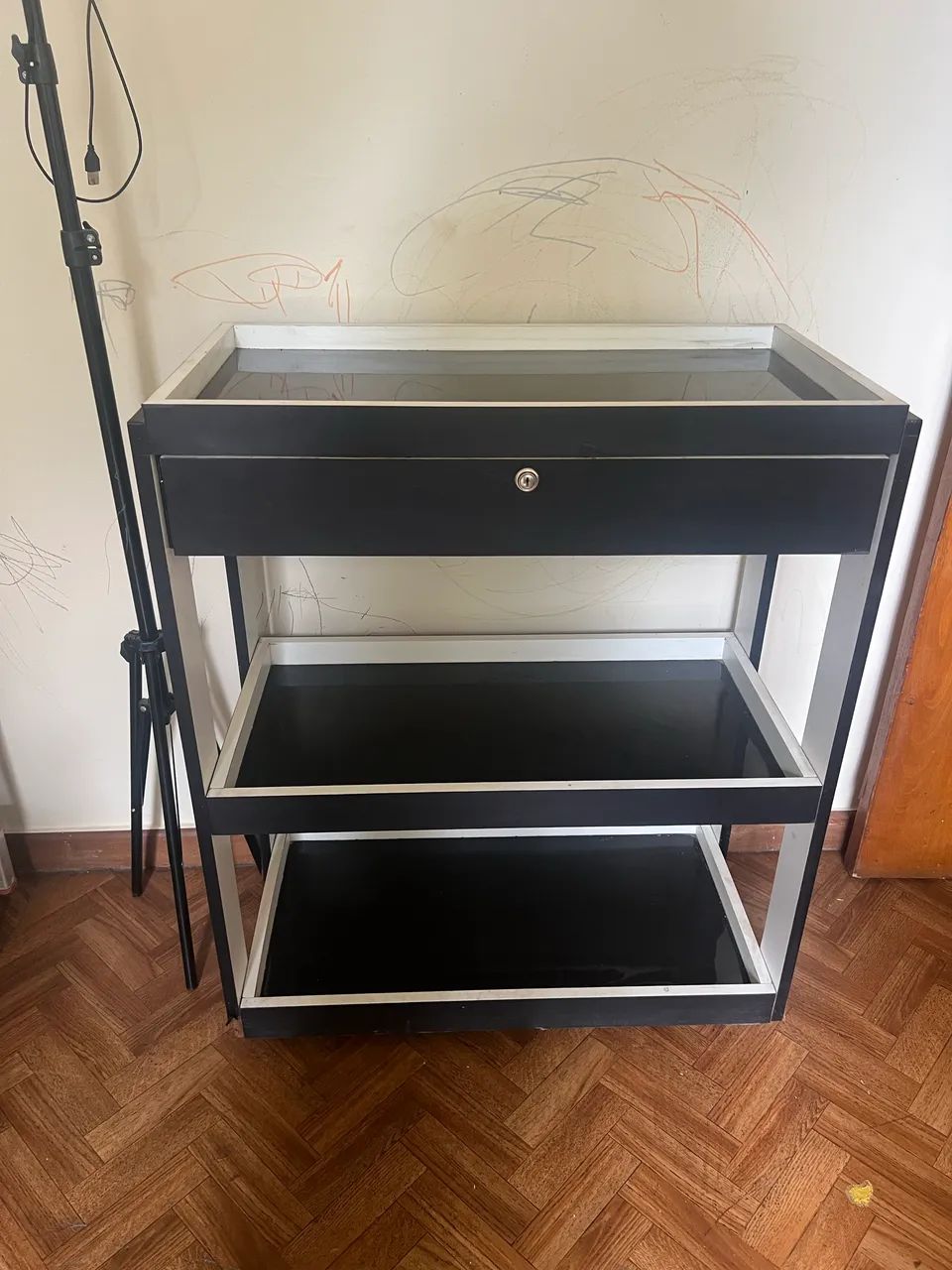Mesa auxiliar  - Foto 3