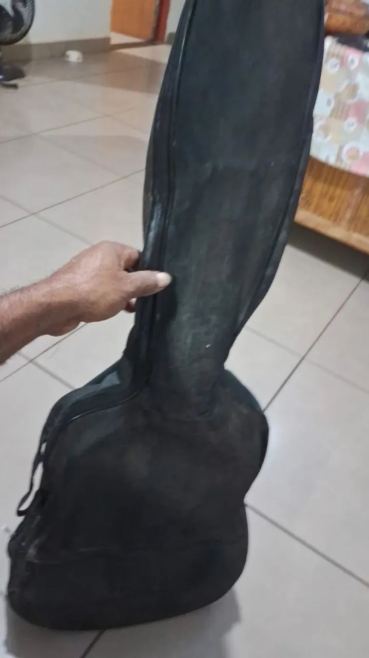 Vendo violão ? harmonics