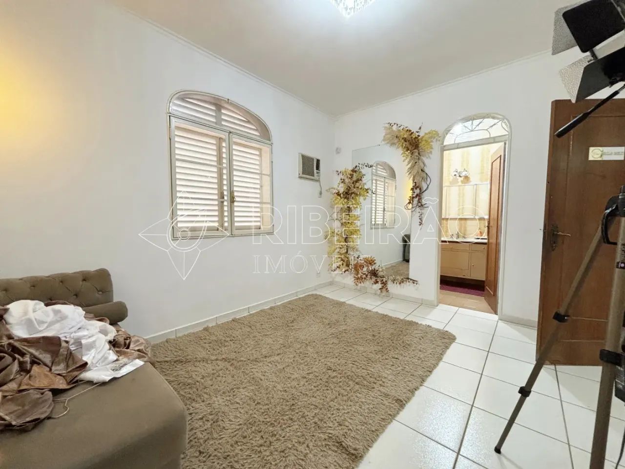 Casa comercial com 06 salas e piscina para locação no bairro Jardim América - Foto 15