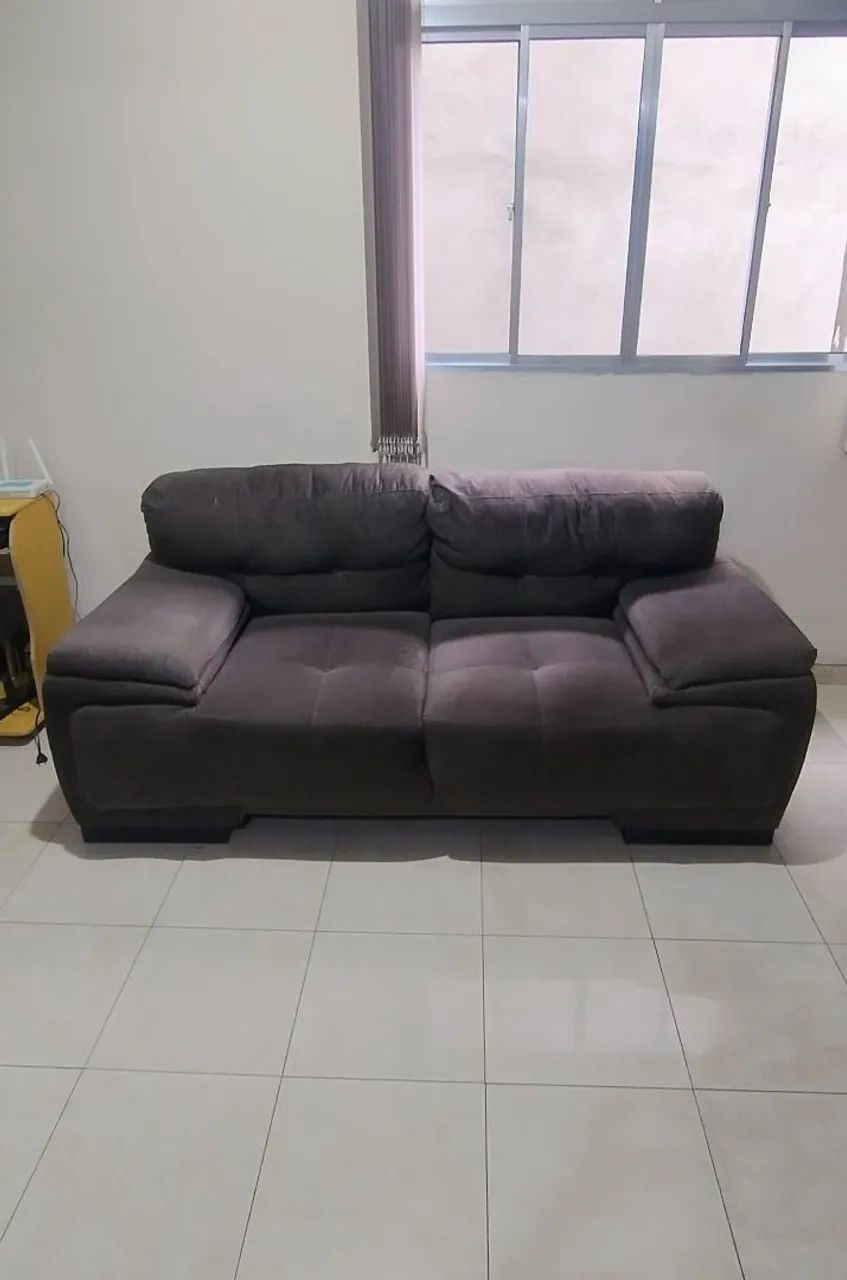Jogo de sofá 3 e 4 lugares em suede marrom - Foto 3