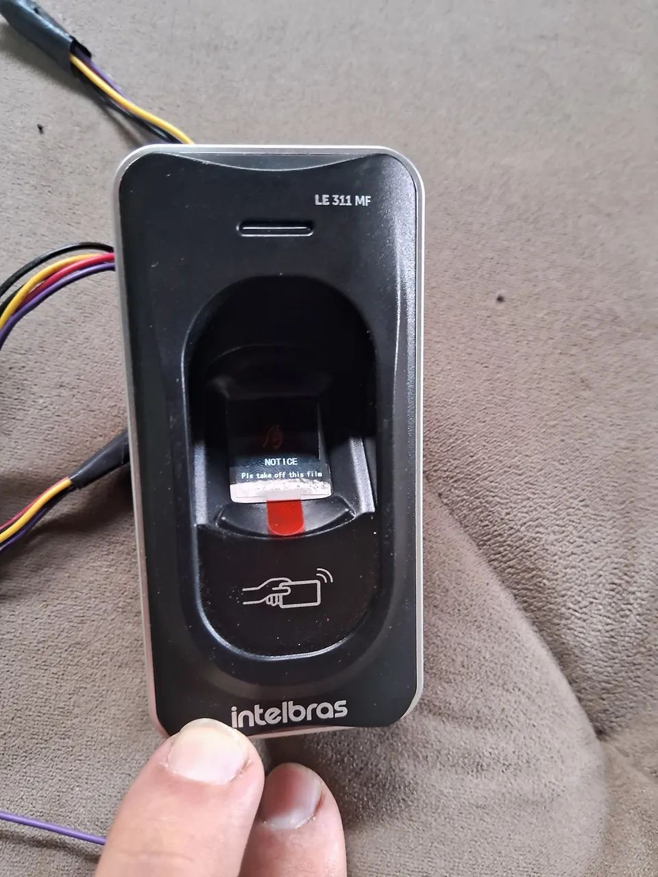 Leitor digital64962128145922120