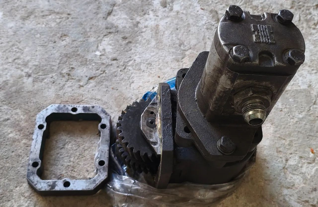 tomada e bomba hidráulica da 710 