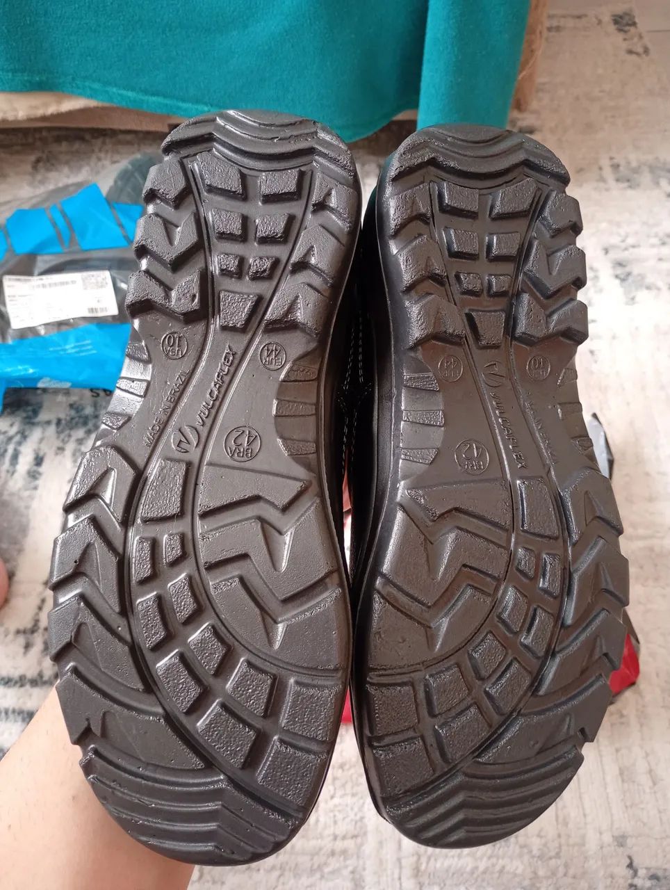 Bota Vulcaflex bico plastico - Foto 2