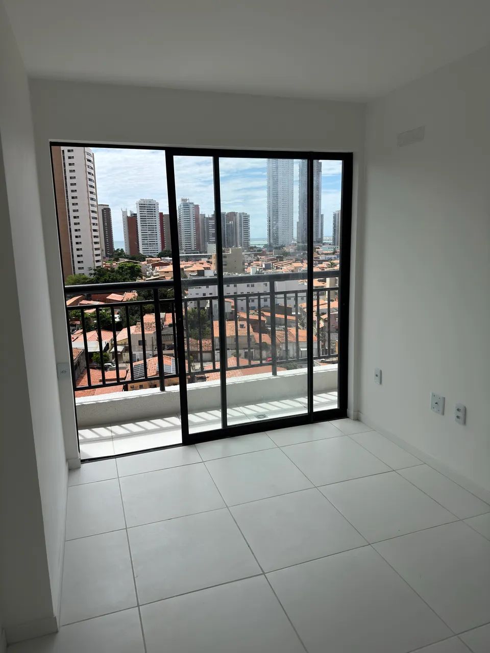 Vendo Apto. Cond. Bella Meireles