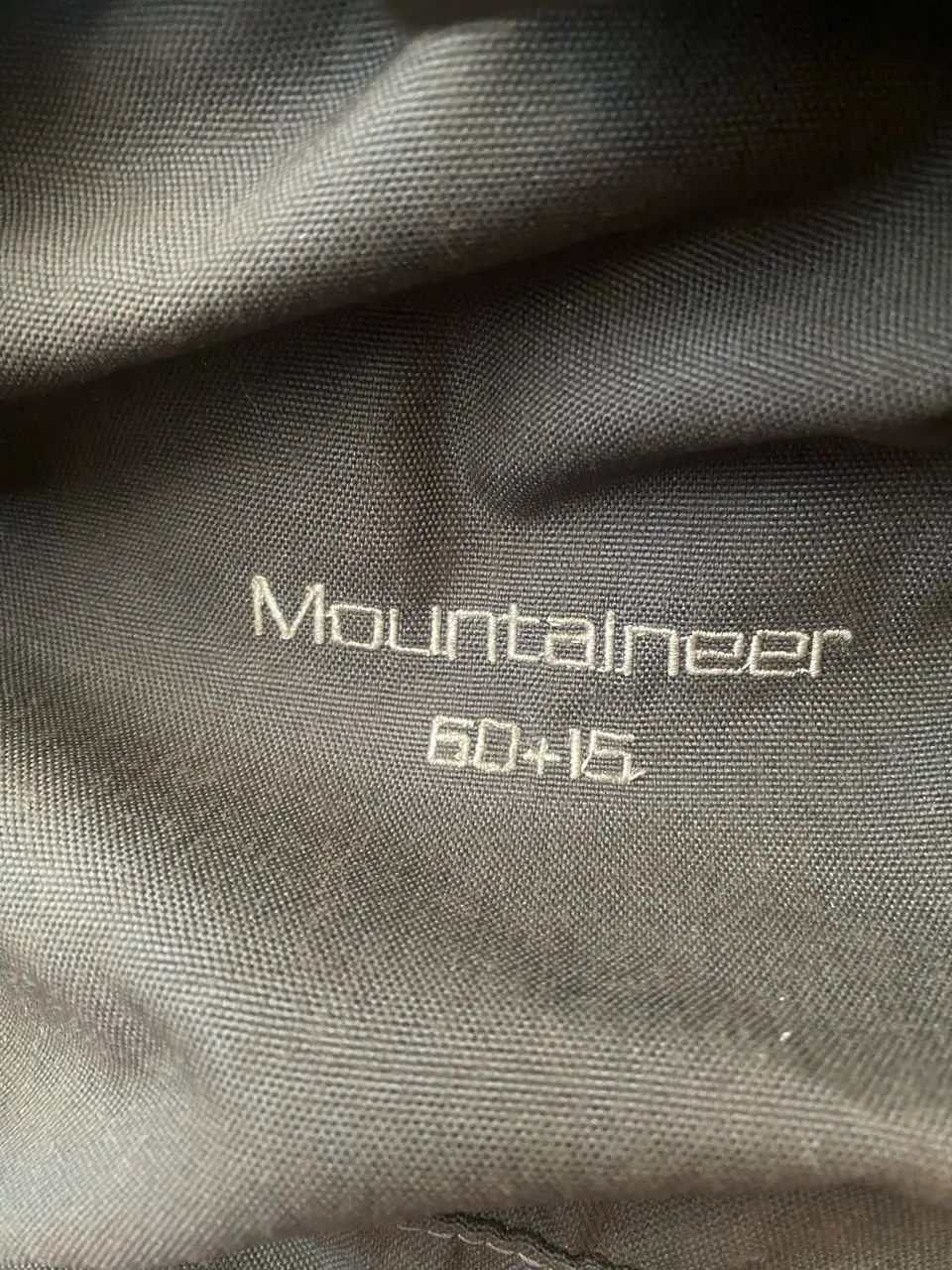 Mochila Mountaineer Curtlo 60+15 - Foto 4