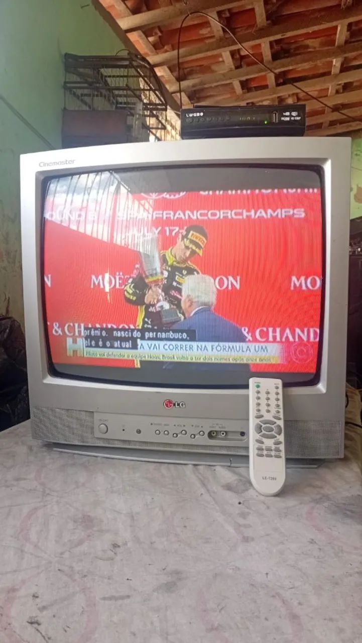 Tv de tubo LG 20 polegadas com conversor  - Foto 2