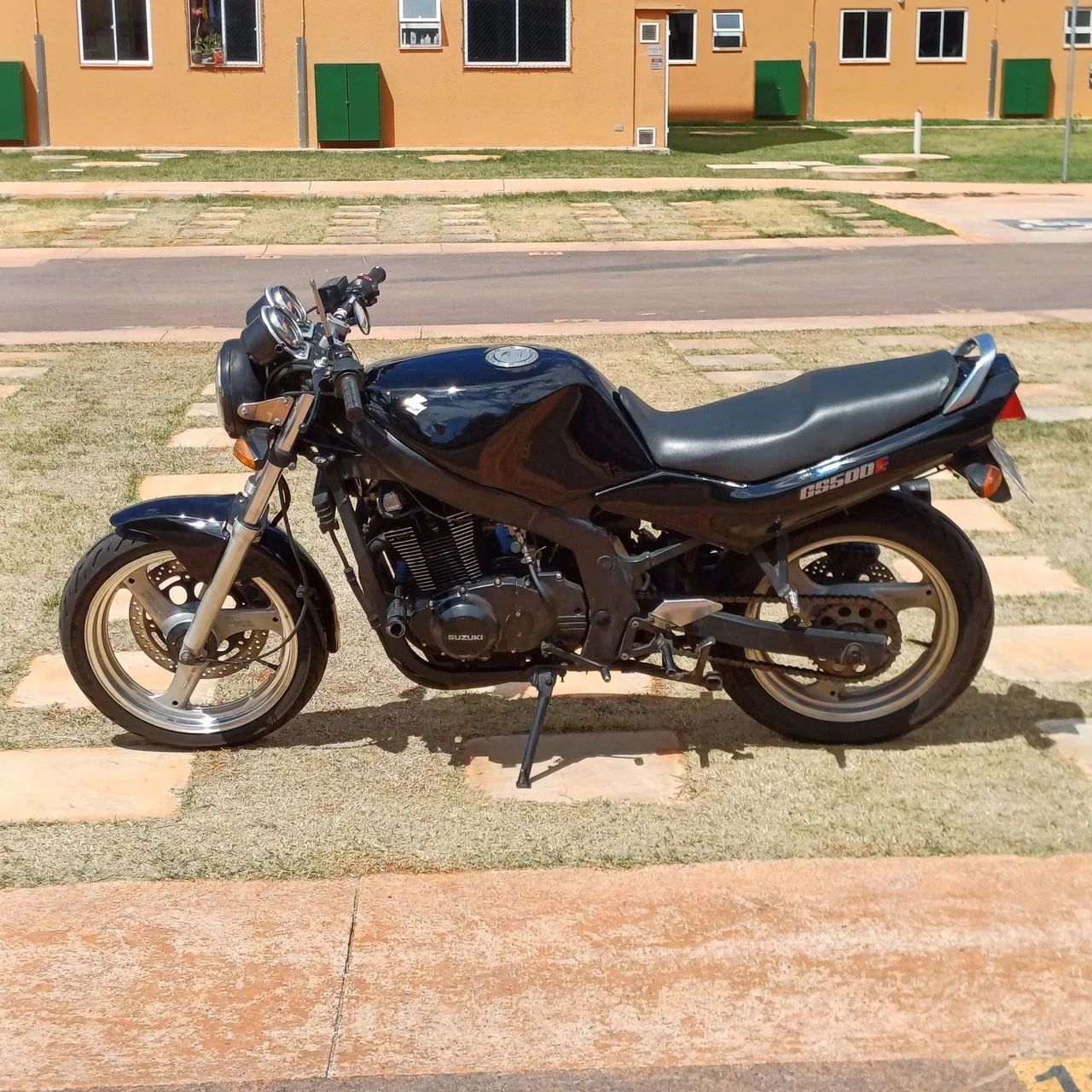 Suzuki GS500E 1996 - Foto 5