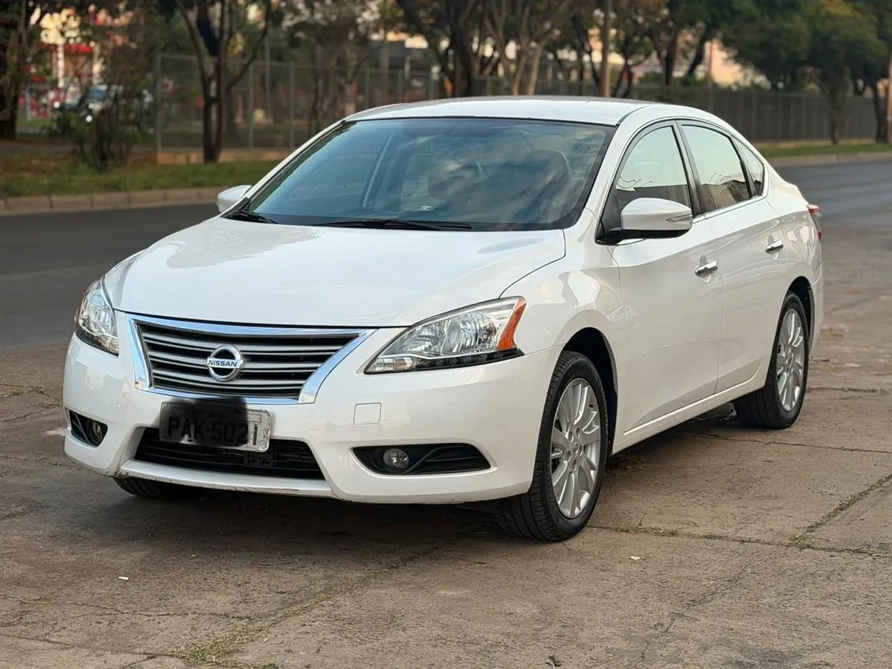 Nissan Sentra 2.0/ 2.0 FLEX FUEL 16V AUT. 2016