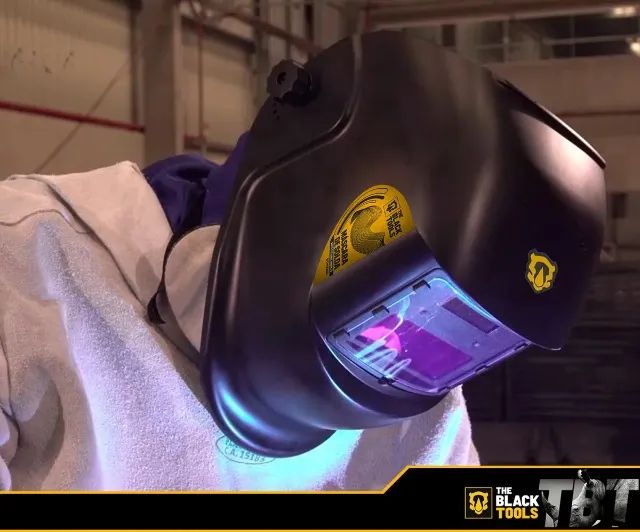 Máscara de soldagem com ajuste automático de escurecimento - The Black Tools Novo - Foto 3