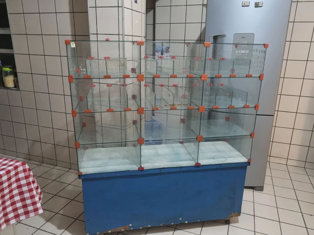 VENDO VITRINE PARA COMERCIO