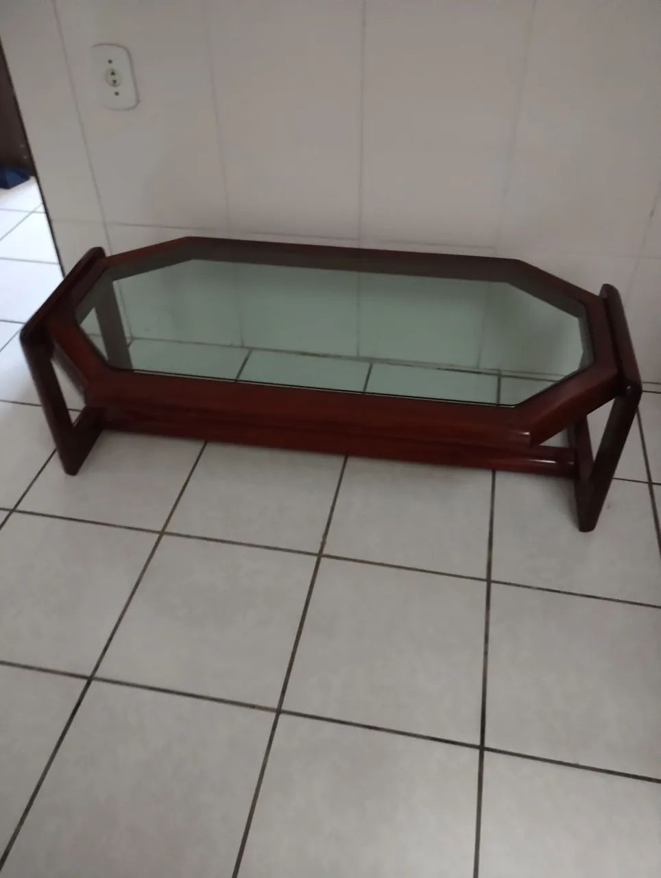 Mesa de centro madeira tampo de vidro - Foto 4