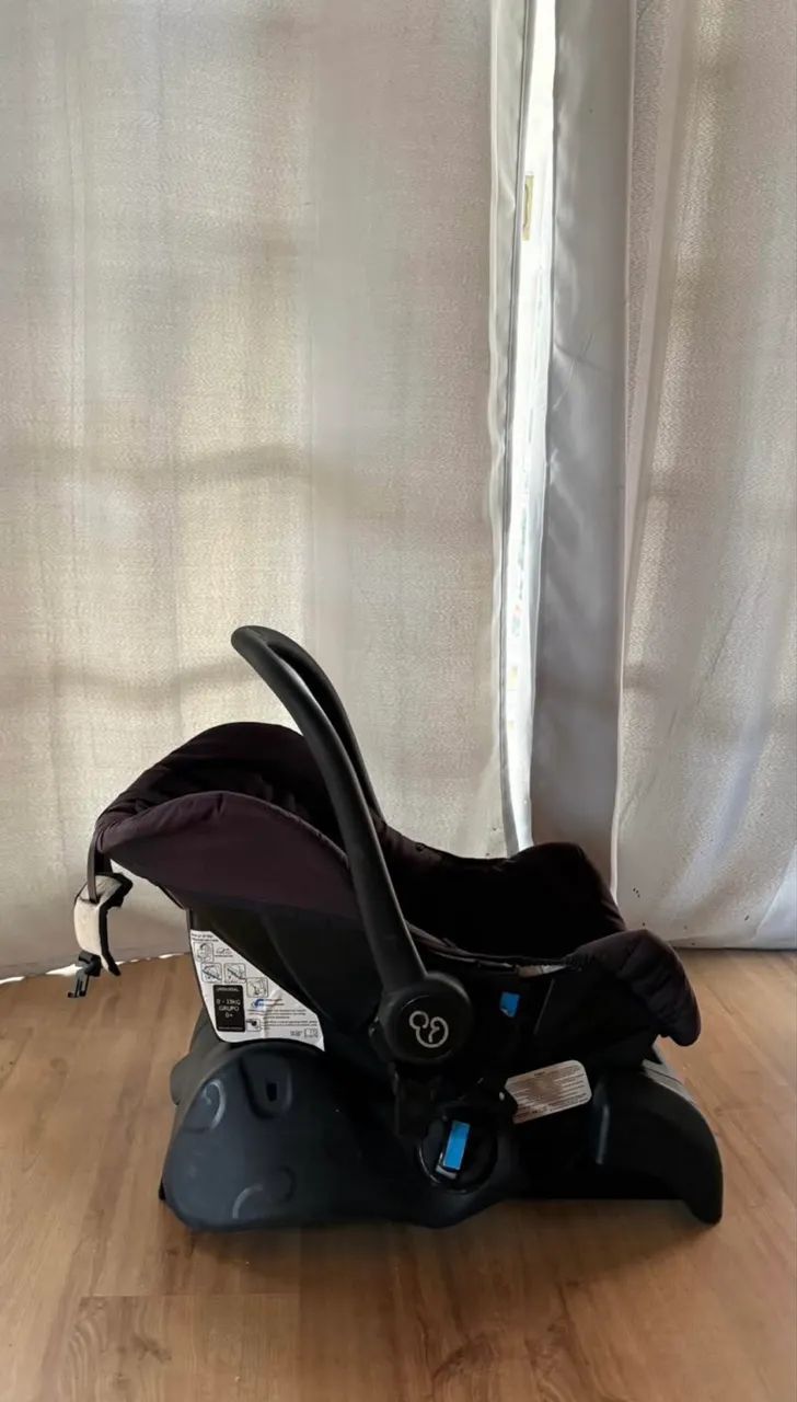Carrinho de Bebê Galzerano com bebê conforto - Foto 5