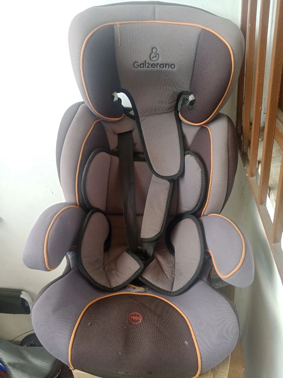 Cadeirinha automóvel(25 a 36 k)