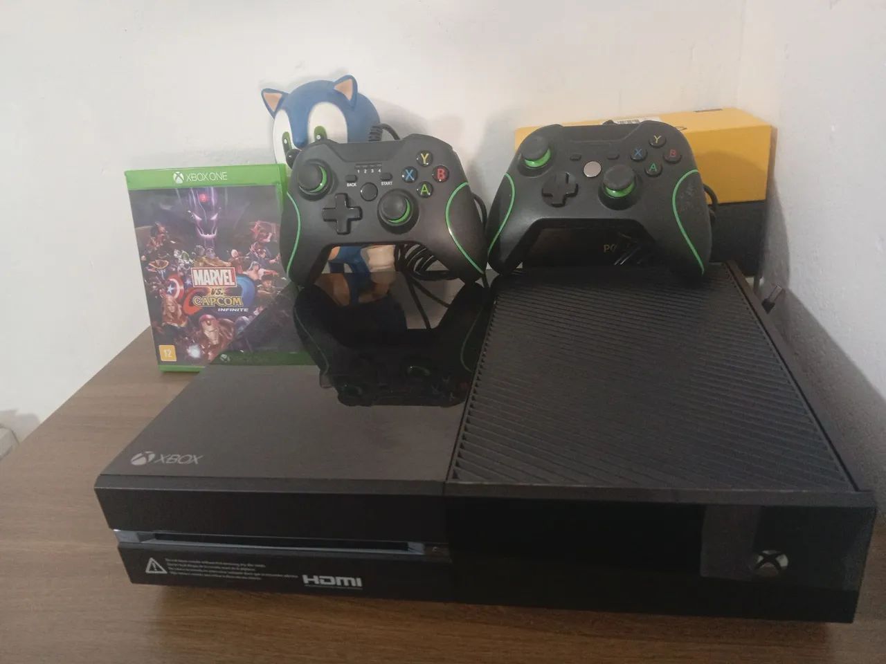 Xbox one fat +2 controles  - Foto 2