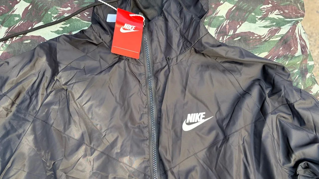 Corta vento Nike