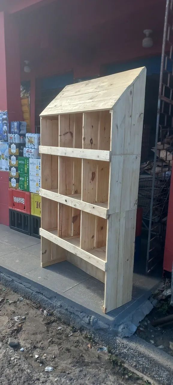 Móveis e artigos em Paletes 