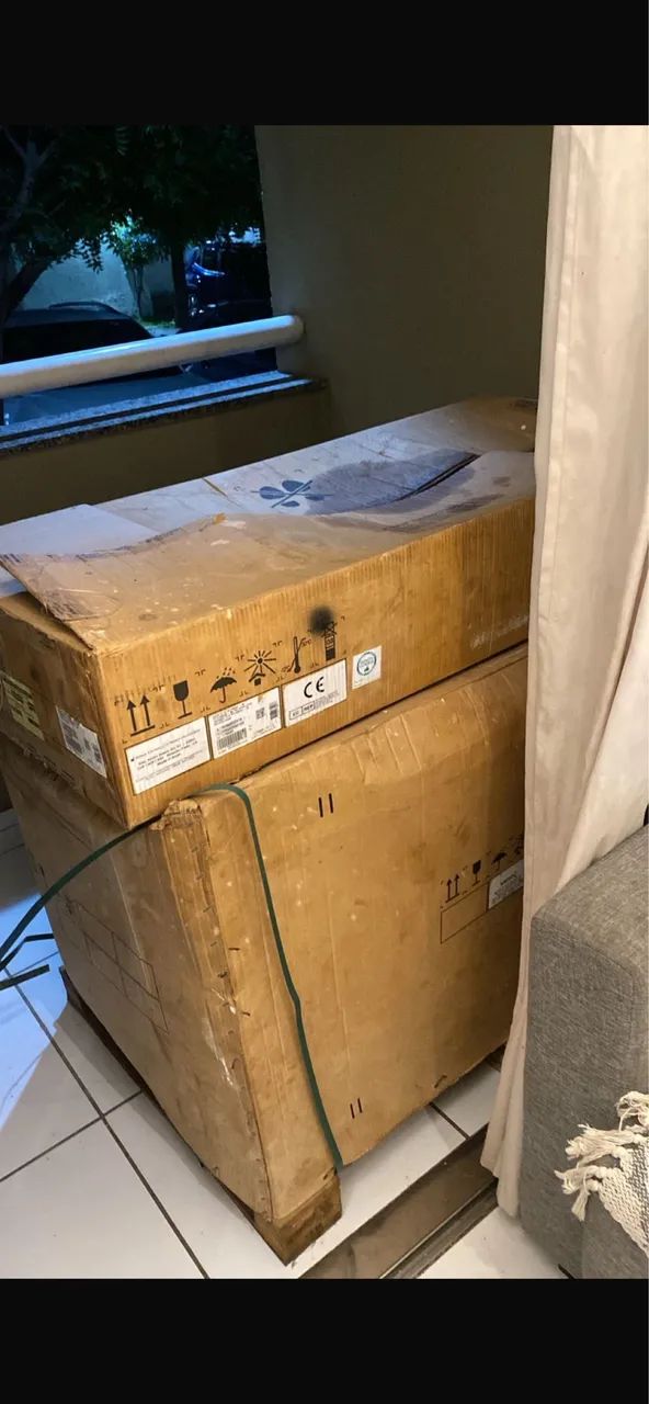 Vendo cadeira odontológica nova na caixa saevo s100