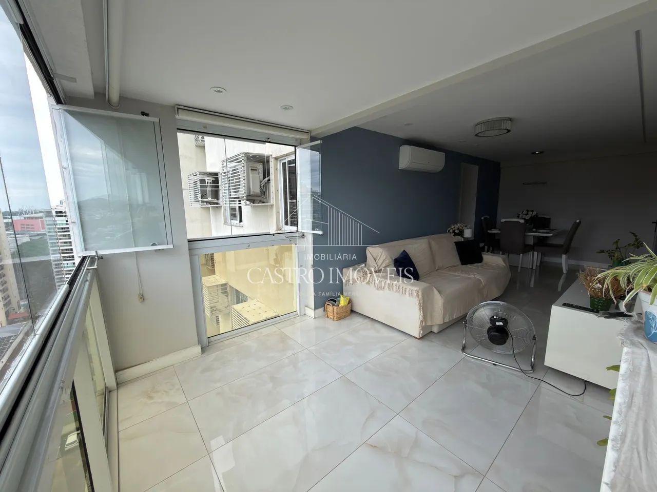 Apartamento de 3 quartos - 78m² - Condomínio Estrelas