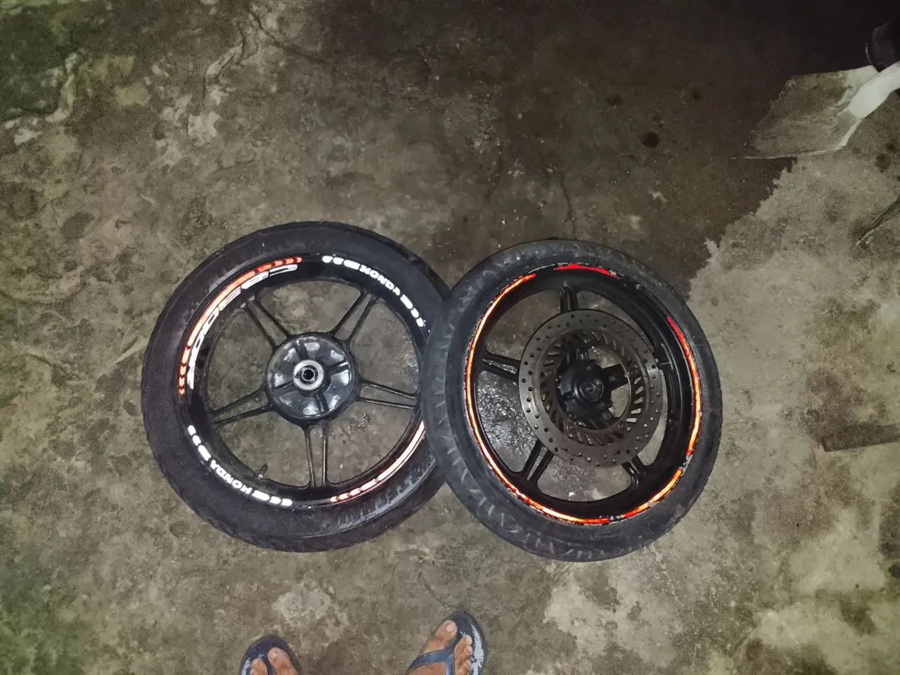 Cb 300