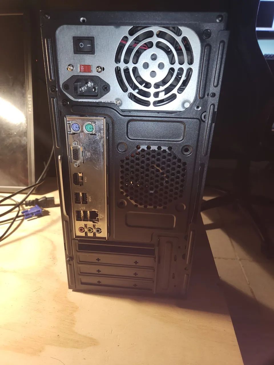 Gabinete tgt - Foto 4