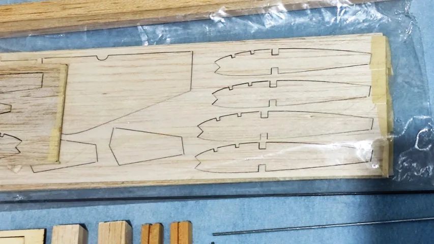 Kit Aeromodelo AT-6 Texan em balsa corte a laser - Foto 4